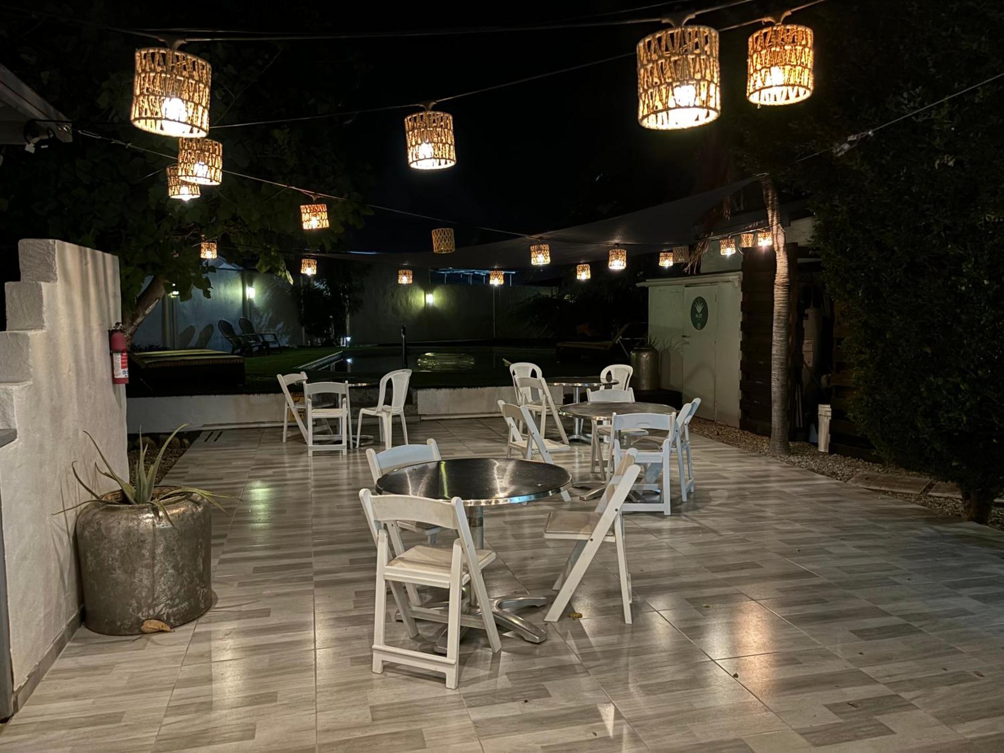 Aloe B&B Ораньестад Экстерьер фото